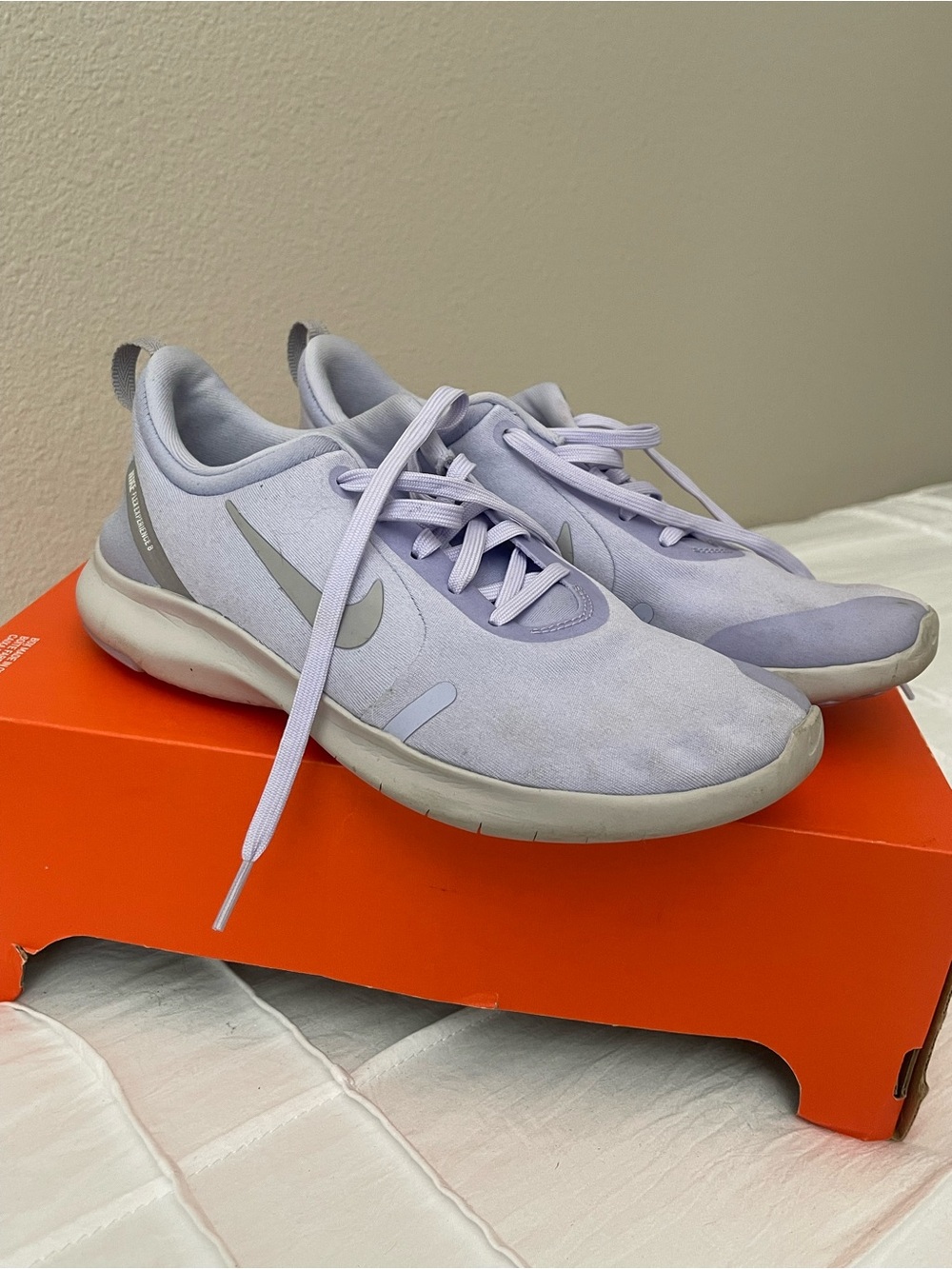 Women’s Nike flex experience RN 8